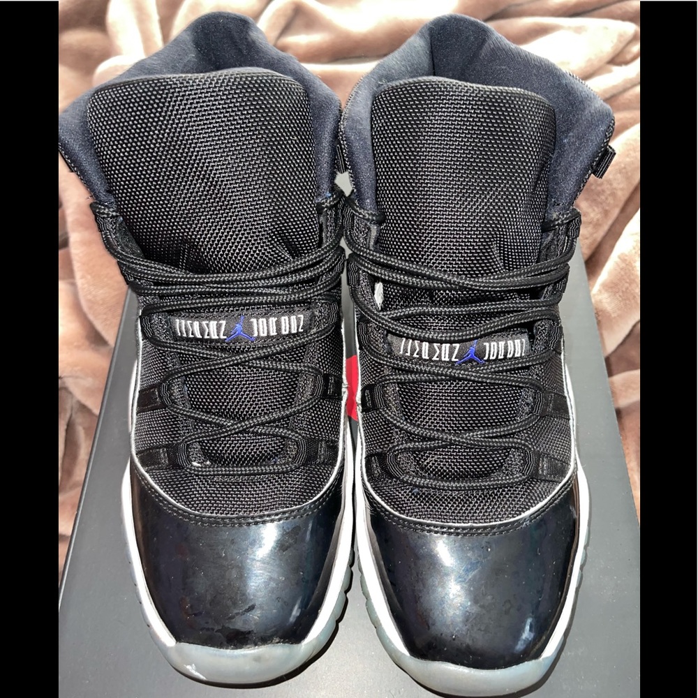 Air Jordan retro 11s Spacejam